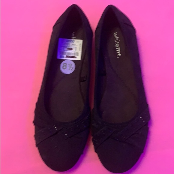 White Mountain Shoes - Black flats
